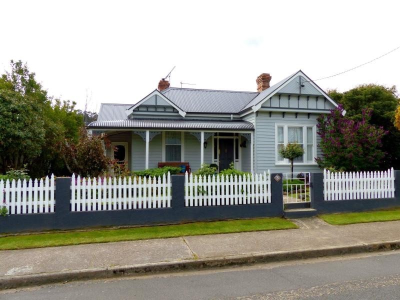 62 Pioneer Street, Mole Creek TAS 7304
