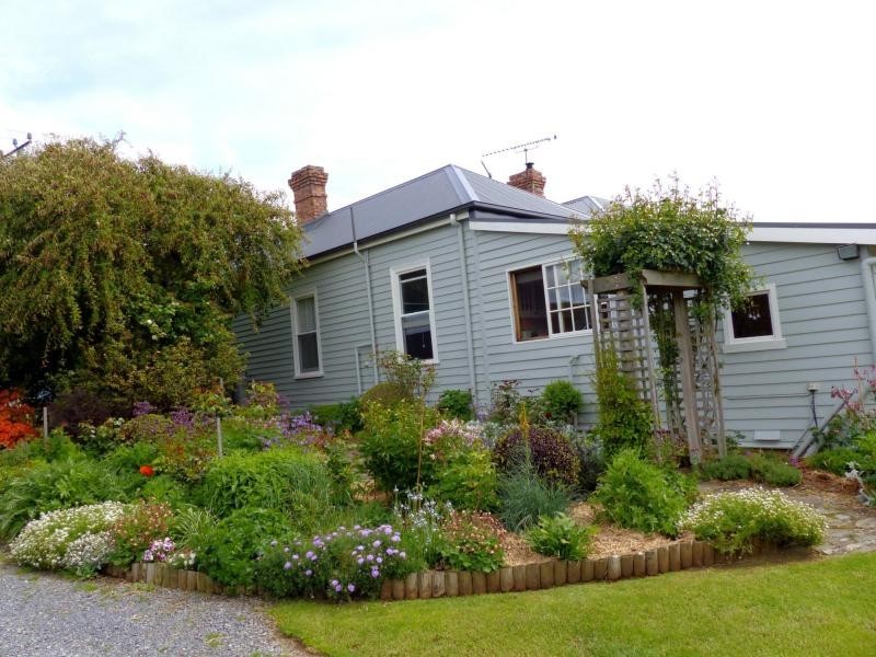 62 Pioneer Street, Mole Creek TAS 7304