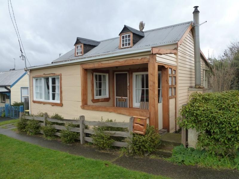 39 Tower Hill Street, Deloraine TAS 7304