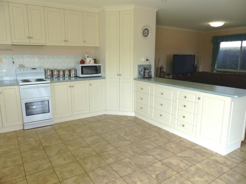 11 Alison Court, Westbury TAS 7303