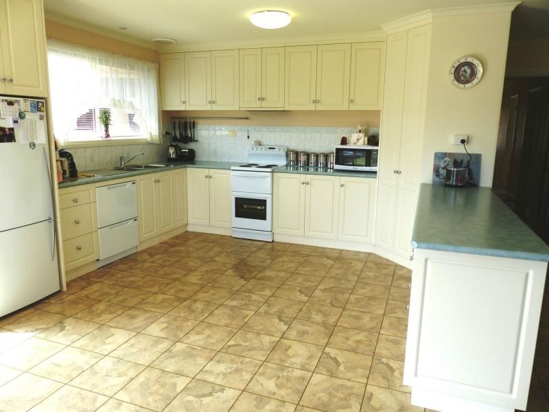 11 Alison Court, Westbury TAS 7303