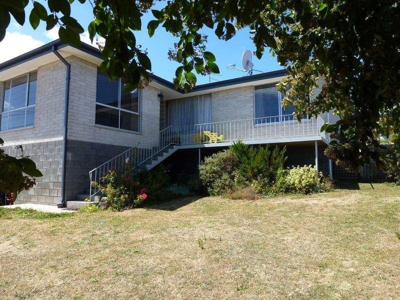 91 West Barrack Street, Deloraine TAS 7304