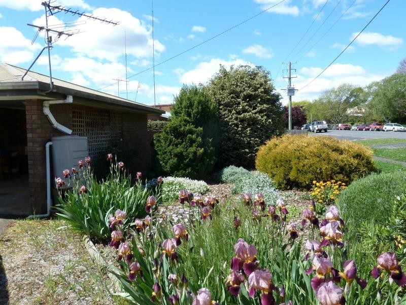 Unit 2/21/2/21 Lansdowne Place, Deloraine TAS 7304