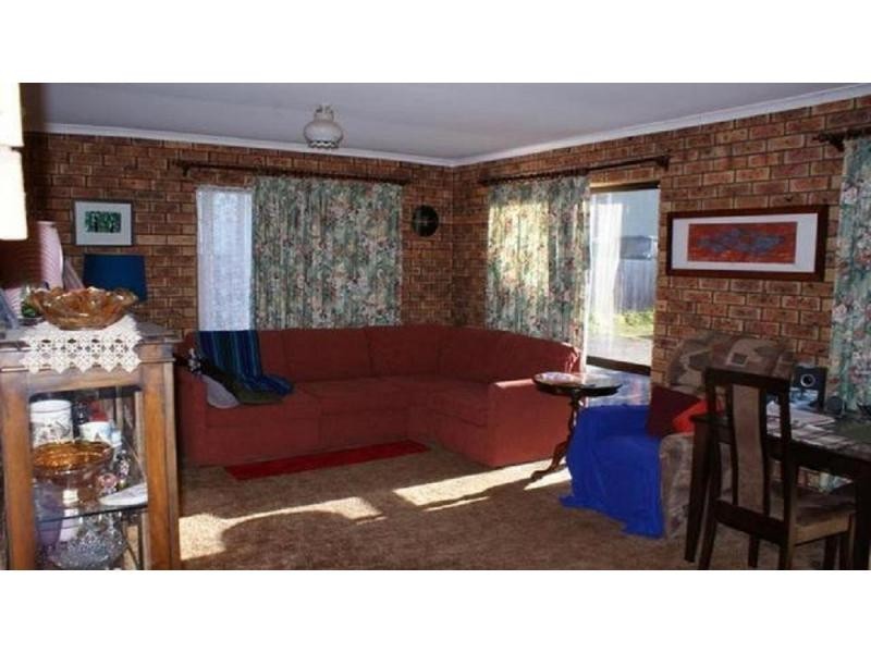 Unit 2/21 Lansdowne Place, Deloraine TAS 7304