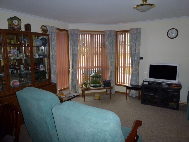 2/1A Quamby Street, Westbury TAS 7303