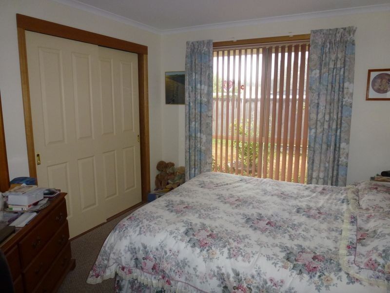 2/1A Quamby Street, Westbury TAS 7303