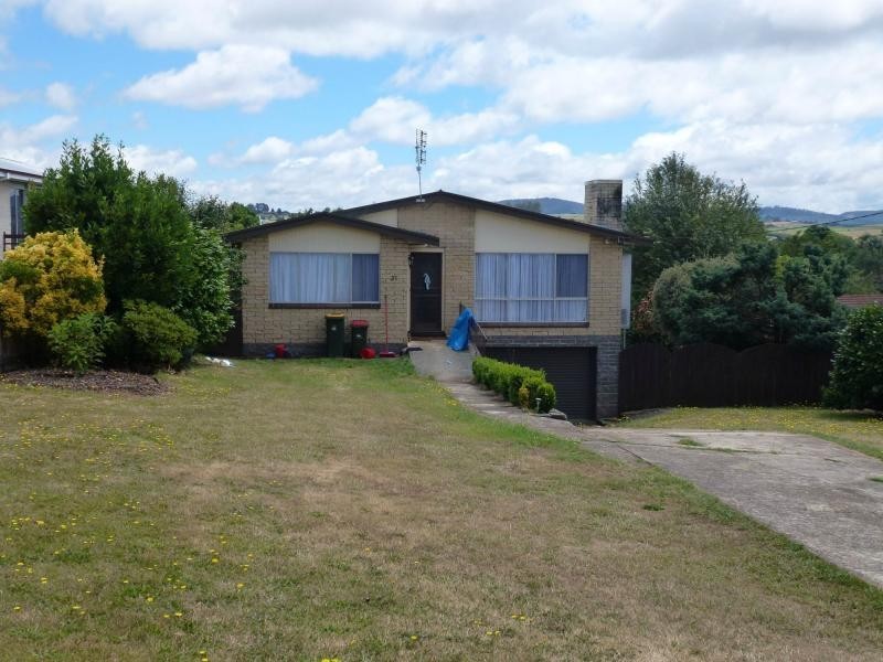 31 Gay Street, Deloraine TAS 7304