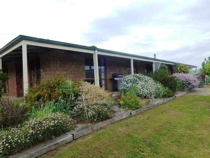 29 Dynans Bridge Road, Weegena TAS 7304