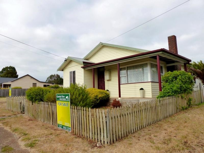 51 East Barrack Street, Deloraine TAS 7304
