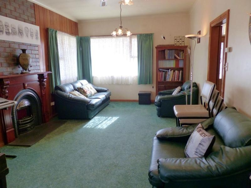 51 East Barrack Street, Deloraine TAS 7304