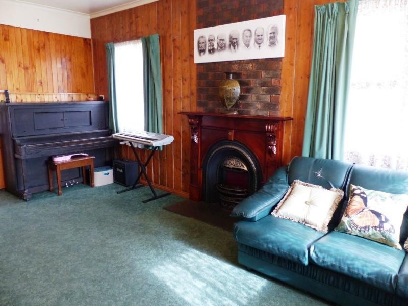 51 East Barrack Street, Deloraine TAS 7304