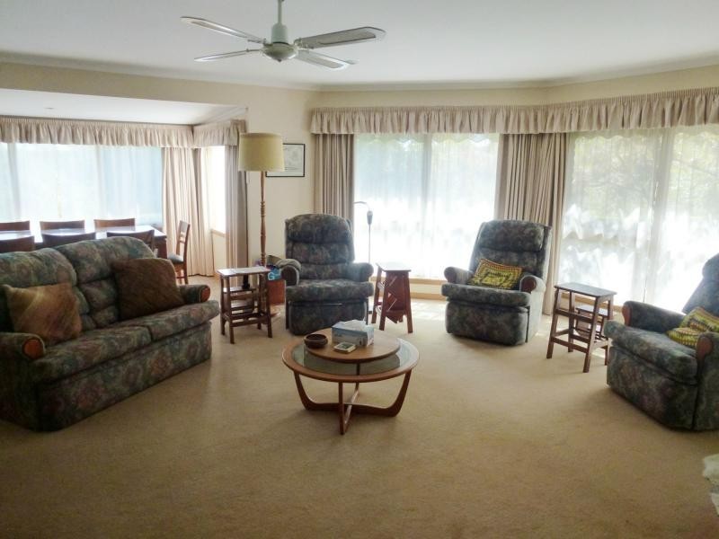 6 Lonsdale Promenade, Westbury TAS 7303