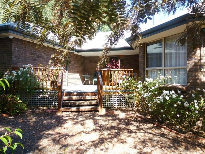 6 Lonsdale Promenade, Westbury TAS 7303