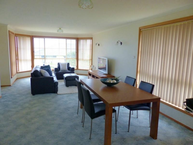 9 B Gleadow Street, Deloraine TAS 7304