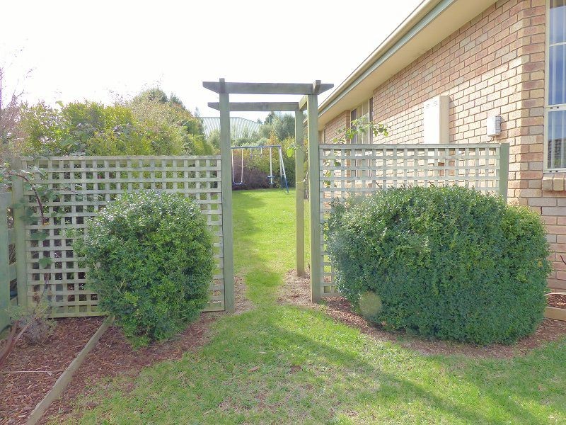 9 B Gleadow Street, Deloraine TAS 7304