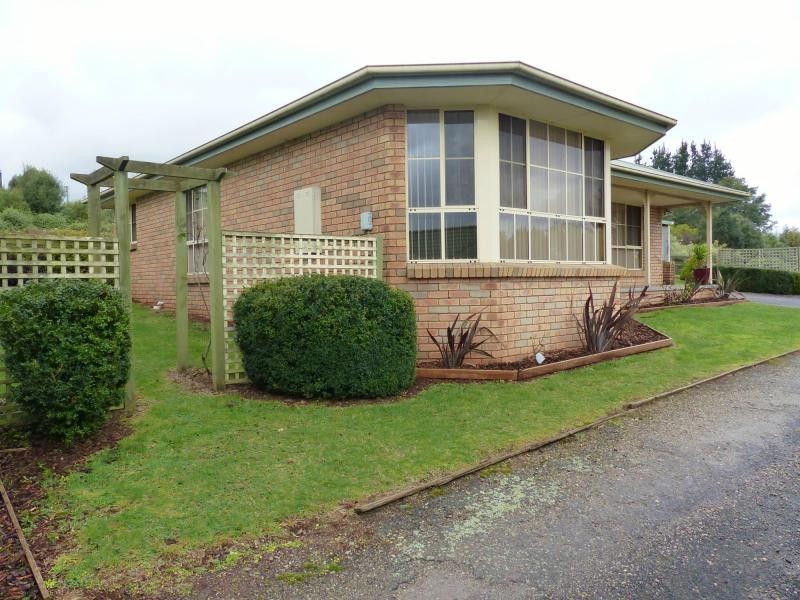 9 B Gleadow Street, Deloraine TAS 7304