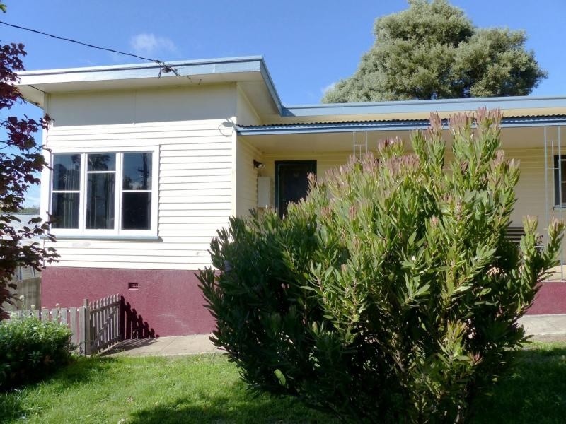 12 Parsonage Street, Deloraine TAS 7304