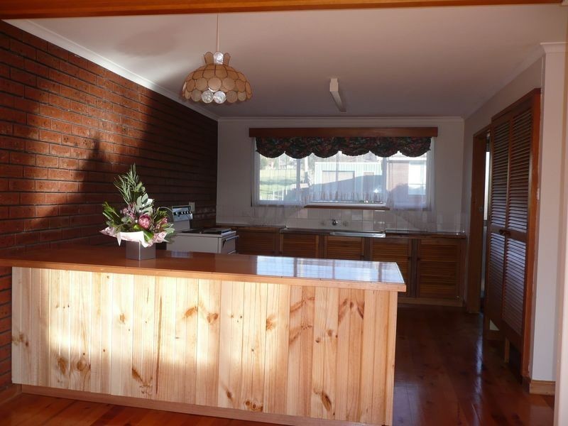 15 Meander Valley Road, Deloraine TAS 7304