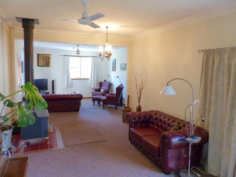 111 Meander Valley Road, Westbury TAS 7303
