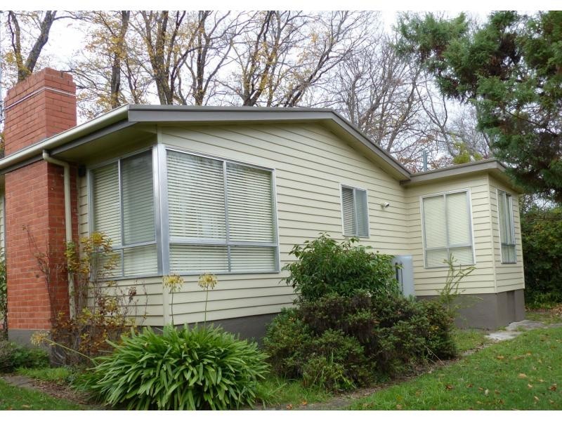 8 Lonsdale Promenade, Westbury TAS 7303