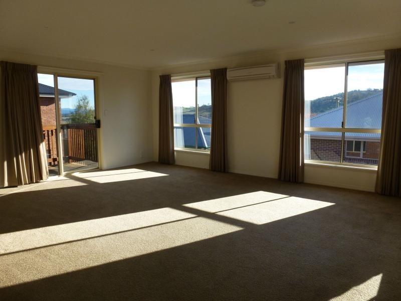 Unit 1/20 Clare Street, Hadspen TAS 7290