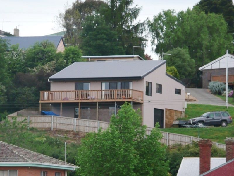4 Blake Street, Deloraine TAS 7304