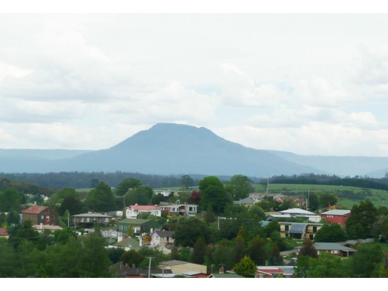 4 Blake Street, Deloraine TAS 7304