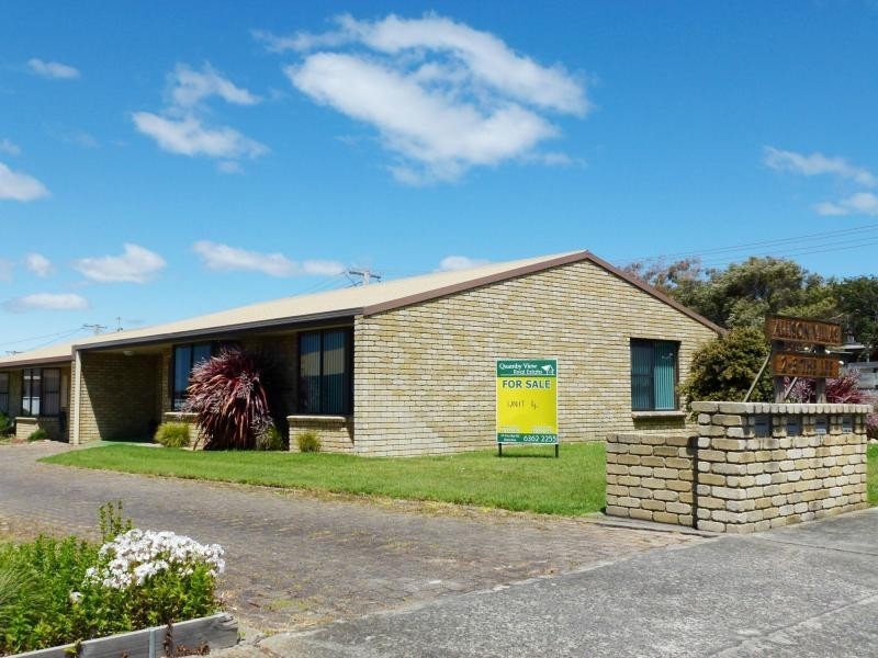 4/ 2-3 The Lee, Devonport TAS 7310