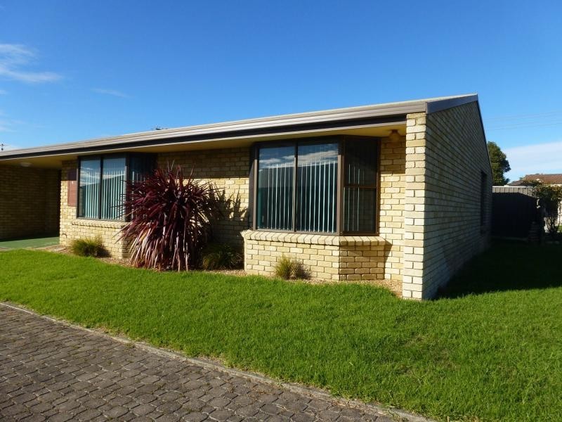 4/ 2-3 The Lee, Devonport TAS 7310