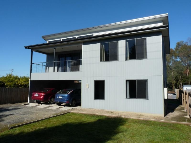 15 Nairana Street, Gravelly Beach TAS 7276