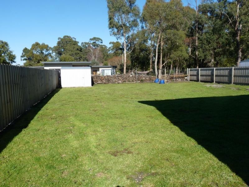 15 Nairana Street, Gravelly Beach TAS 7276