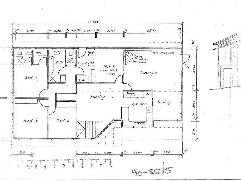 8 Holland Court, Howrah TAS 7018