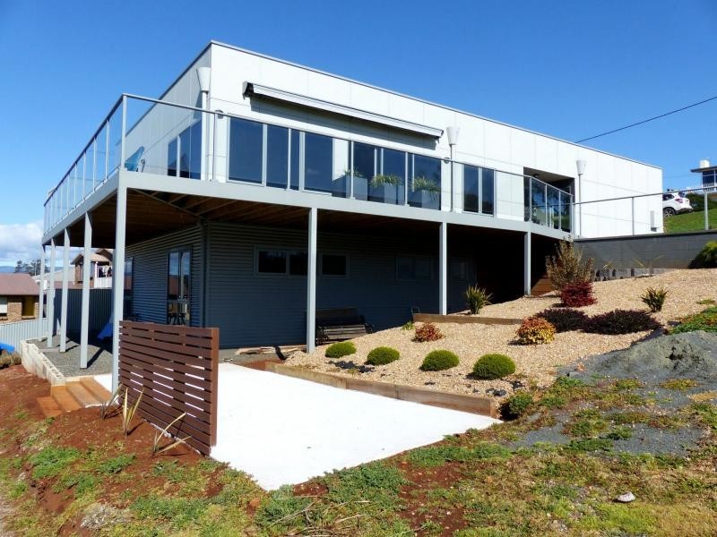 71 West Church Street, Deloraine TAS 7304