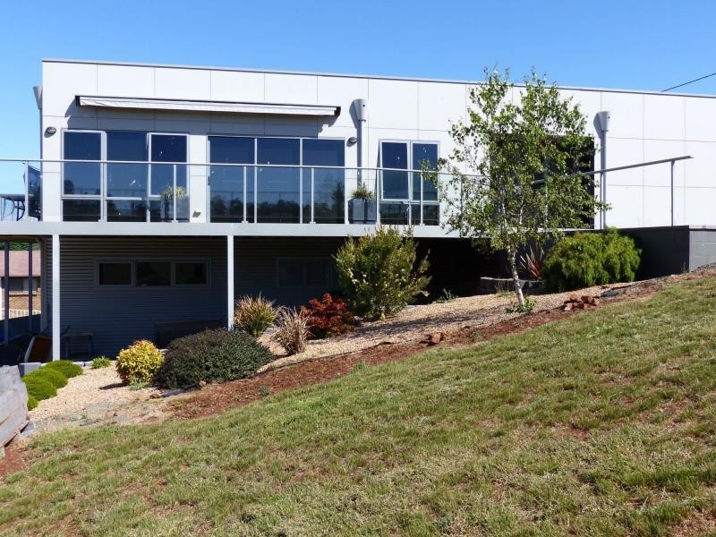 71 West Church Street, Deloraine TAS 7304