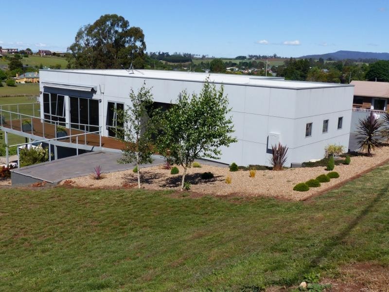 71 West Church Street, Deloraine TAS 7304