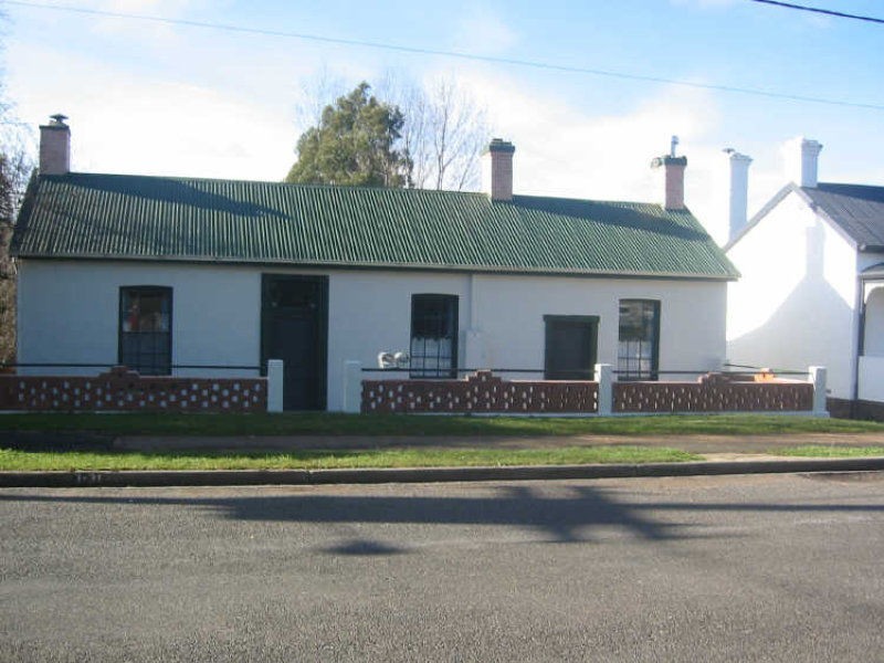 Unit 2/31 West Barrack Street, Deloraine TAS 7304