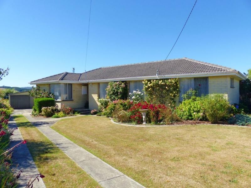 32 Grigg Street, Deloraine TAS 7304