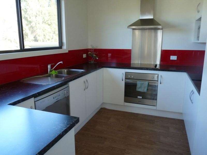 15 Nairana Street, Gravelly Beach TAS 7276
