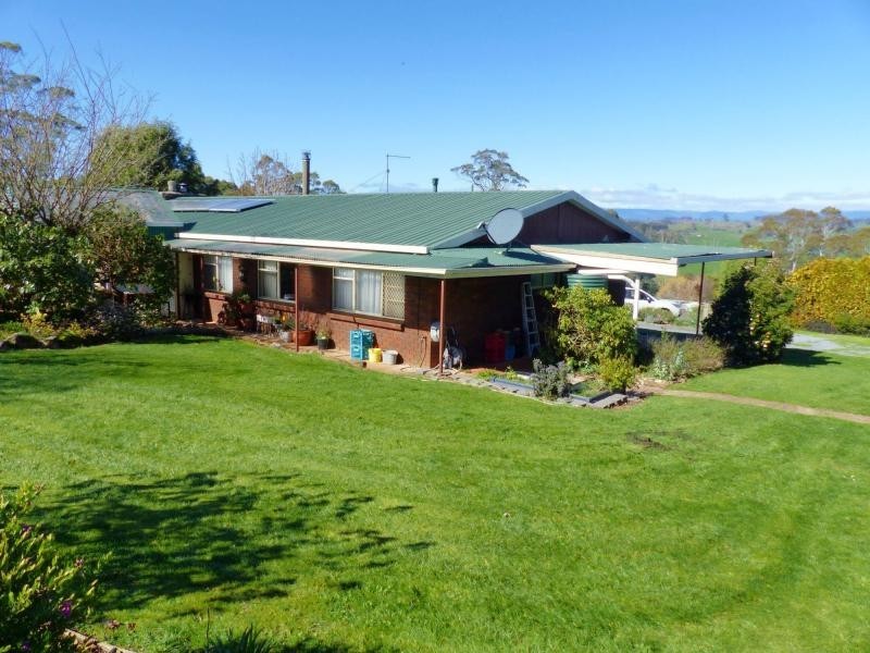 33 Samuel Street, Elizabeth Town TAS 7304