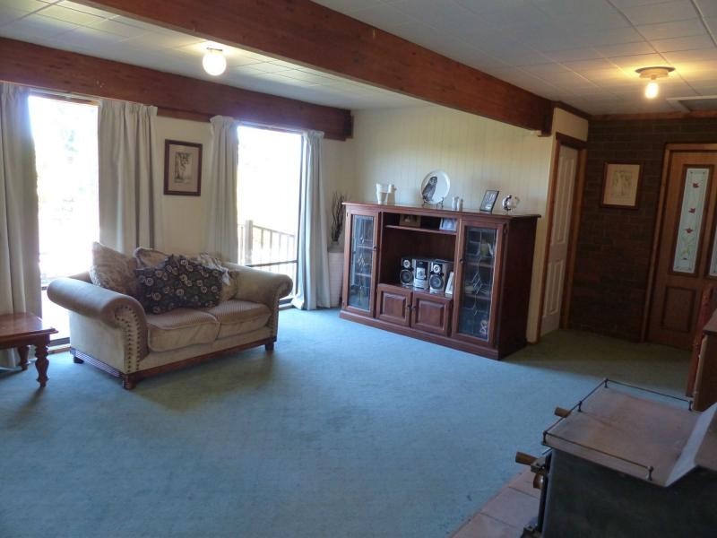 33 Samuel Street, Elizabeth Town TAS 7304