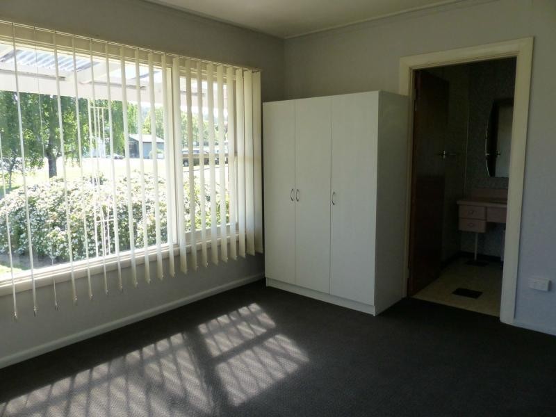 8 Caveside Road, Mole Creek TAS 7304