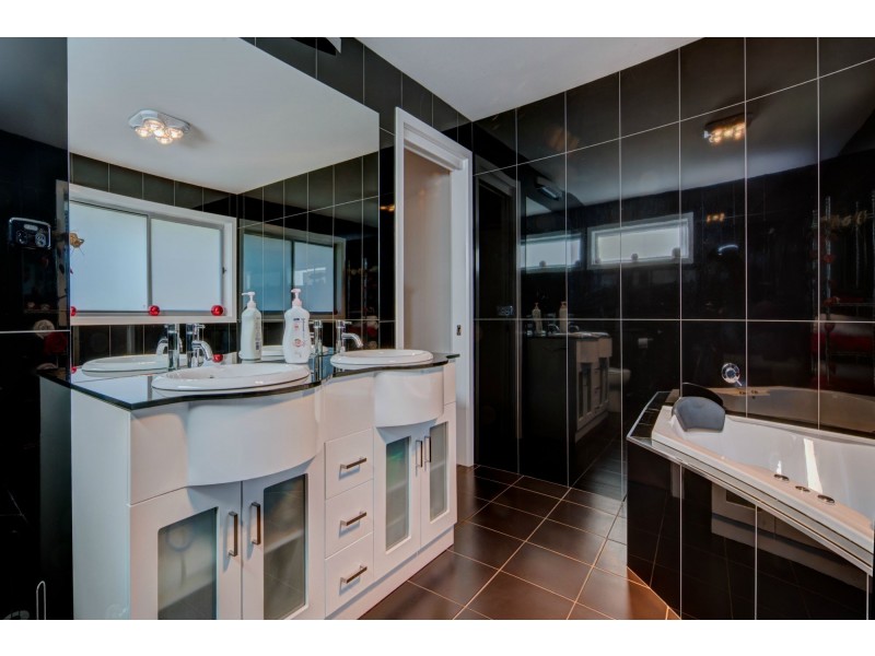 42 Jones Street, Westbury TAS 7303