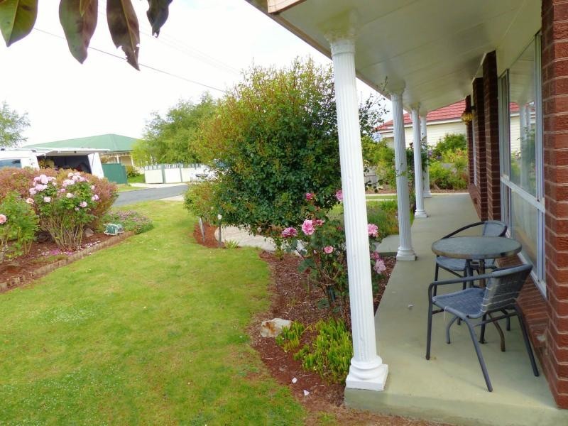 16 High Street, Deloraine TAS 7304
