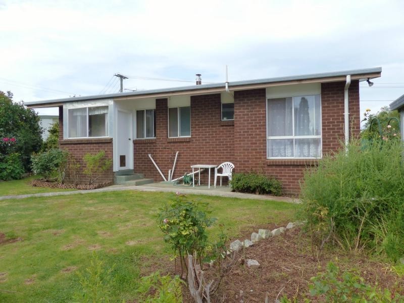 16 High Street, Deloraine TAS 7304