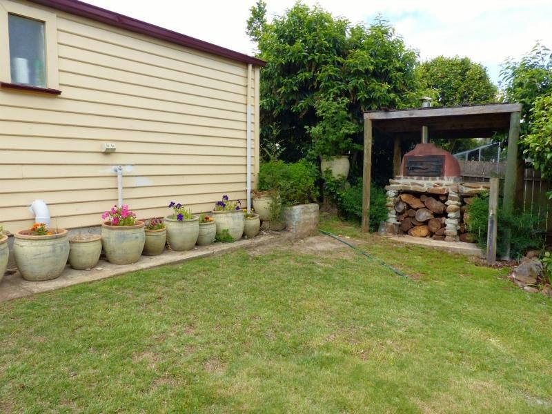 12 Grigg Street, Deloraine TAS 7304