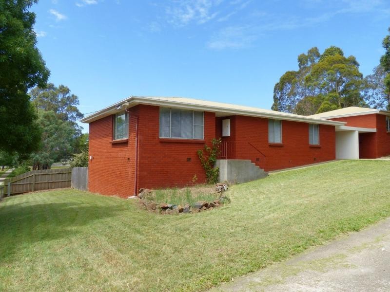 1/20-22 Lansdowne Place, Deloraine TAS 7304