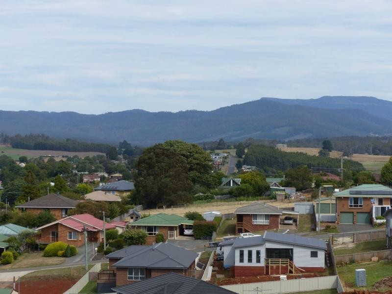 L29 Dry Street, Deloraine TAS 7304