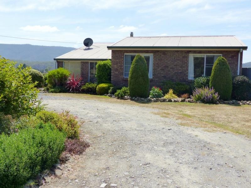 10 Junction Road, Mole Creek TAS 7304