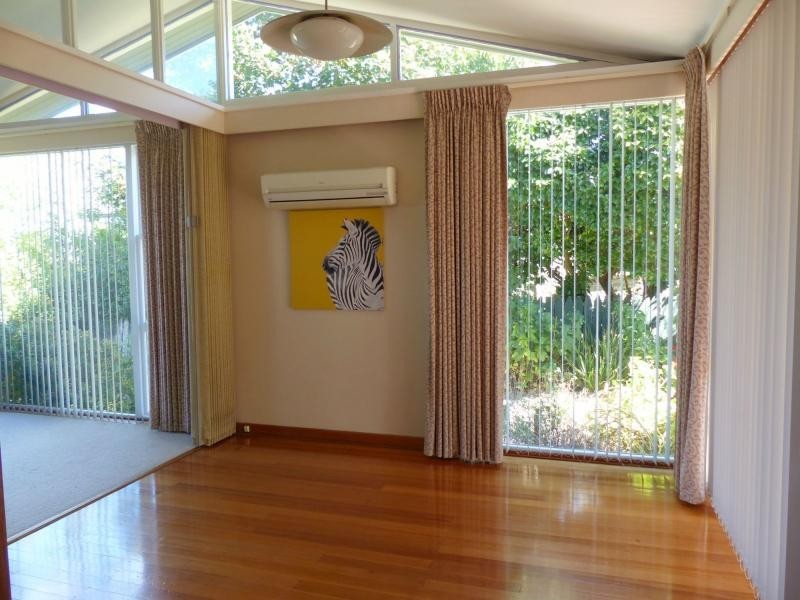 101 Emu Bay Road, Deloraine TAS 7304