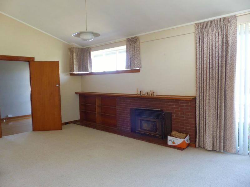 101 Emu Bay Road, Deloraine TAS 7304